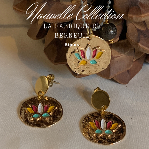 Boucles d'oreilles "LOTUS", Médaillons fleur de Lotus émaillés